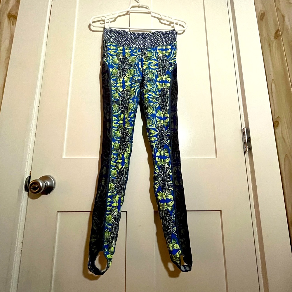 Maaji stirrup yoga leggings